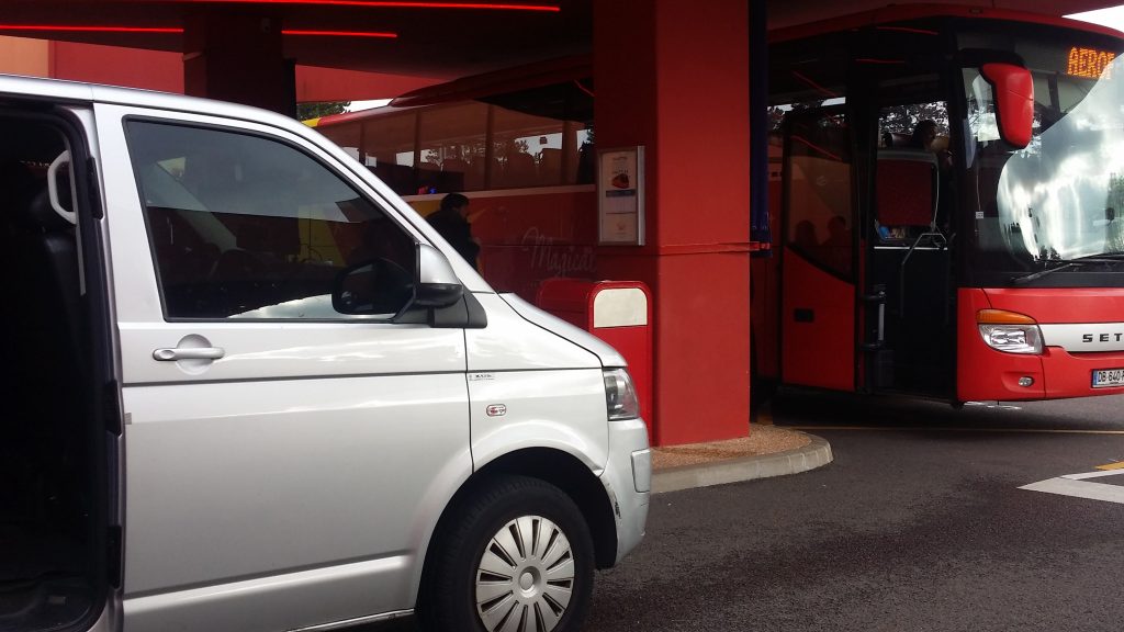  BEAUVAIS airport private TAXI-FARE